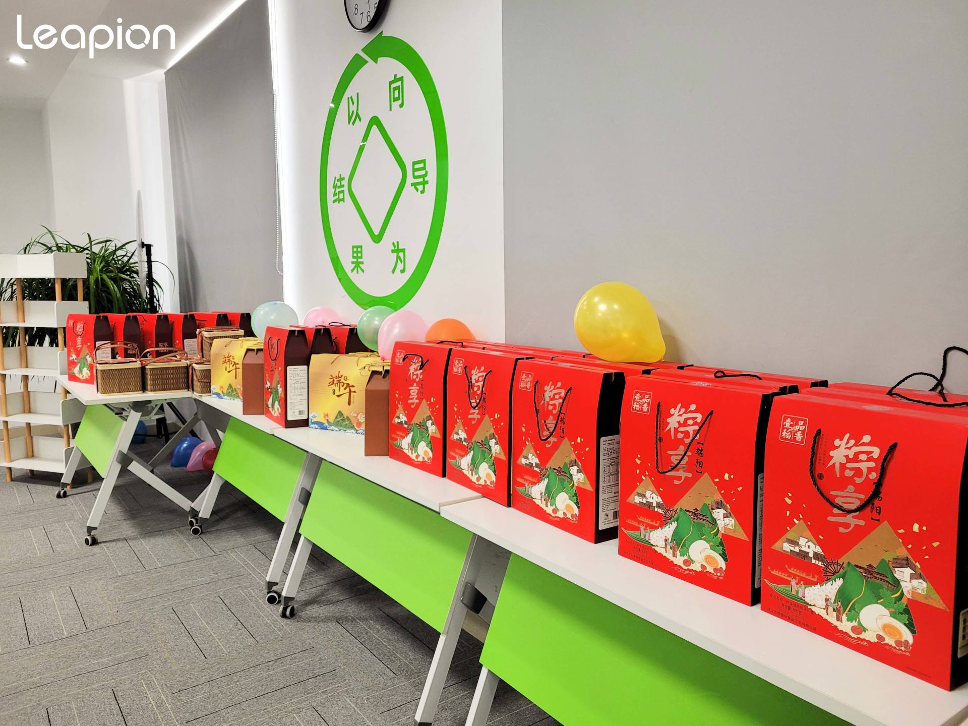 b8a7123c-e24e-11ec-9728-6e27cbcd63b9 b8a7123c-e24e-11ec-9728-6e27cbcd63b9