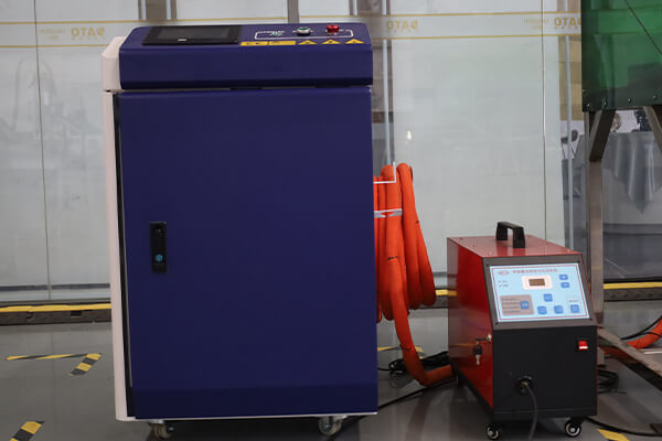 ماكينة لحام بالليزر