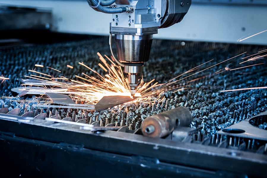 قطع البلازما مقابل قطع الليزر