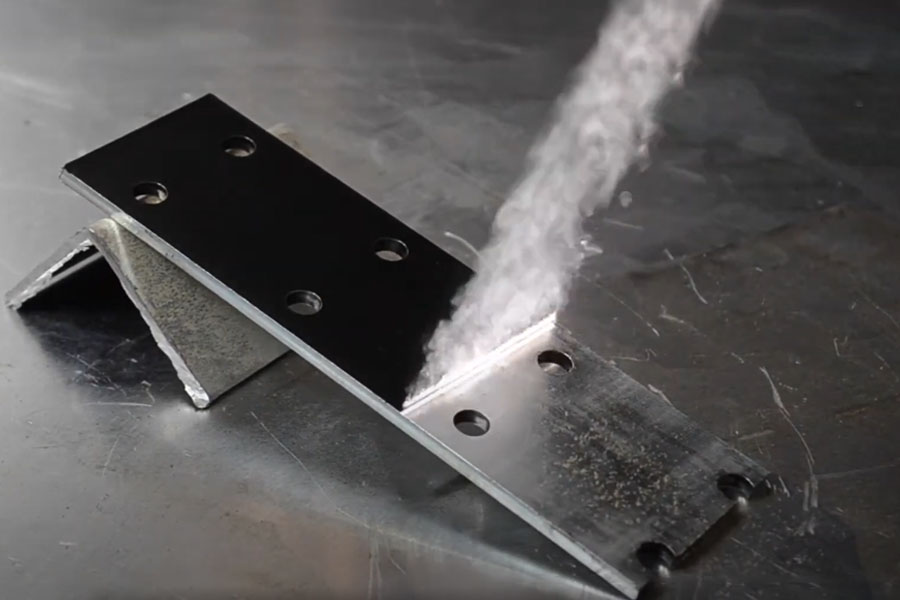 مزيل صدأ الألمنيوم