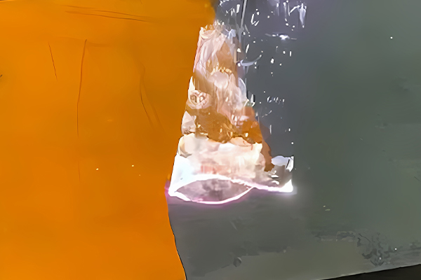 إزالة الطلاء بالليزر على الخشب