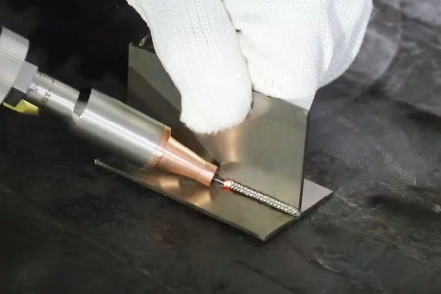 هل اللحام بالليزر يستحق كل هذا العناء؟