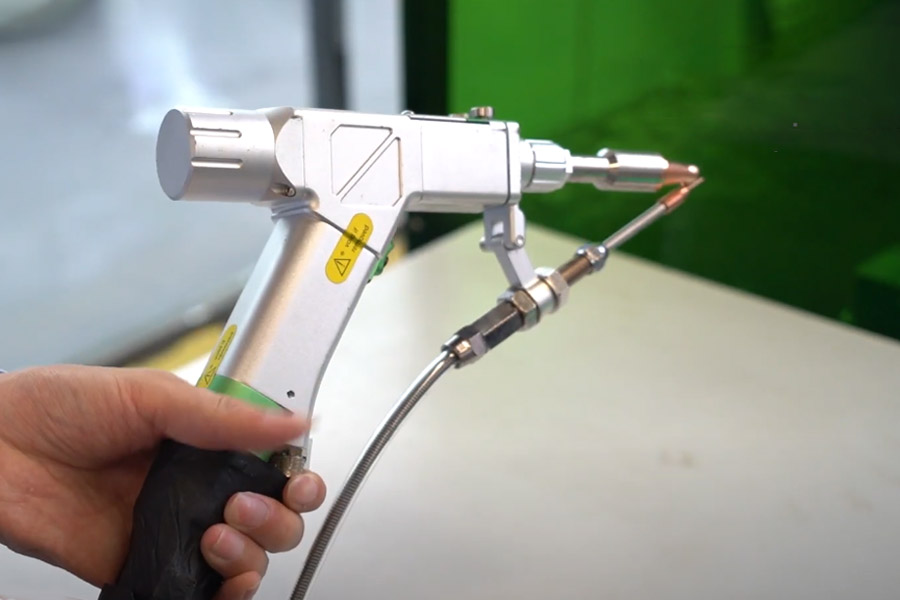 مسدس اللحام بالليزر