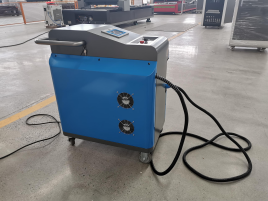 آلة التنظيف بالليزر