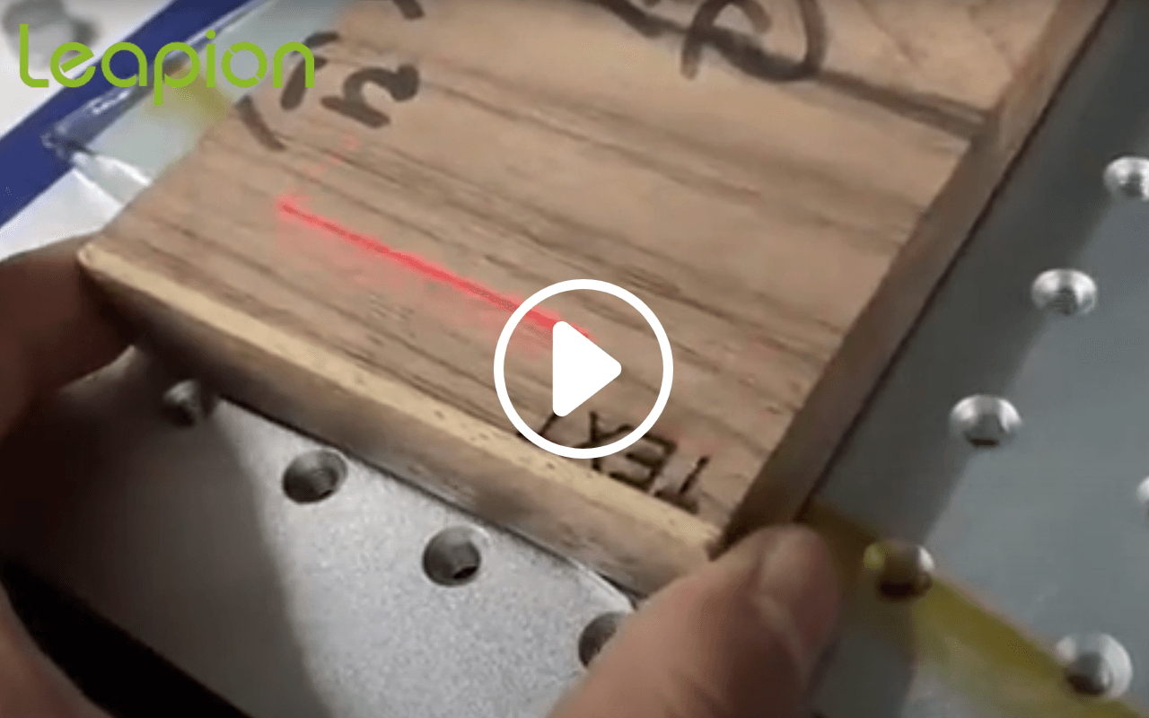 كيف آلة الليزر نقش الخشب مع دقة عالية