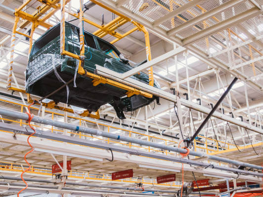 تصنيع السيارات