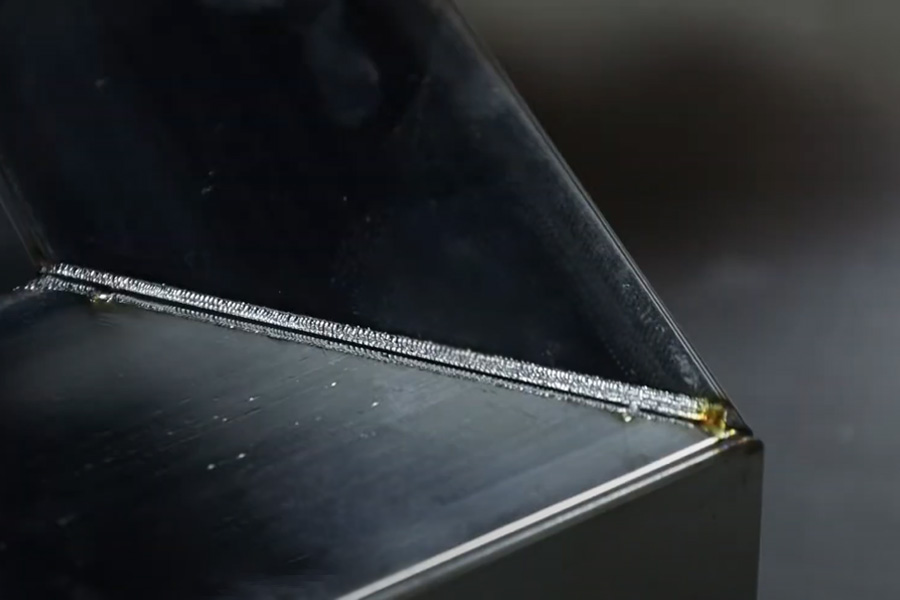 إعدادات اللحام بالليزر