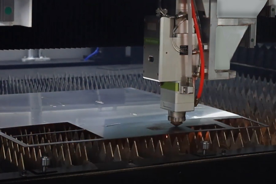 كم تكلفة القاطع